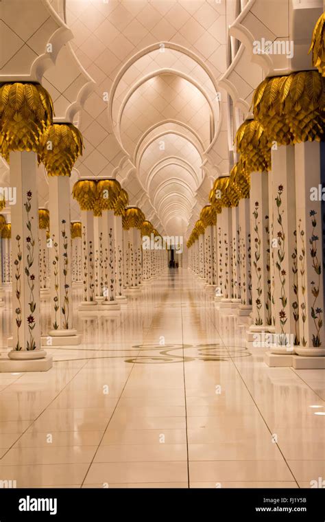 Hermes’ golden corridor 